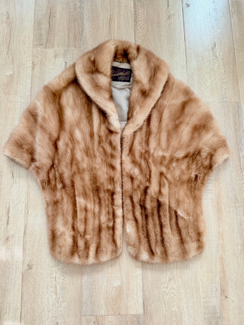 Vintage Lowenthals Fine Fur Mink Wrap Shrug Stole Cape Pocket Jacket Camel Brown